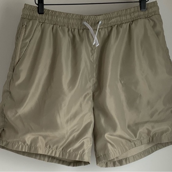 Maison Article Men’s Leisure Shorts Size Large in Champagne - Picture 1 of 8
